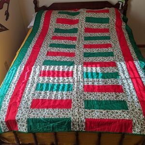 Beautiful Handmade Christmas Quilt